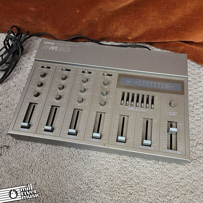 Yamaha MM30 Portable Mixer Used