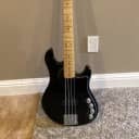 Squier Deluxe Dimension Bass IV Black