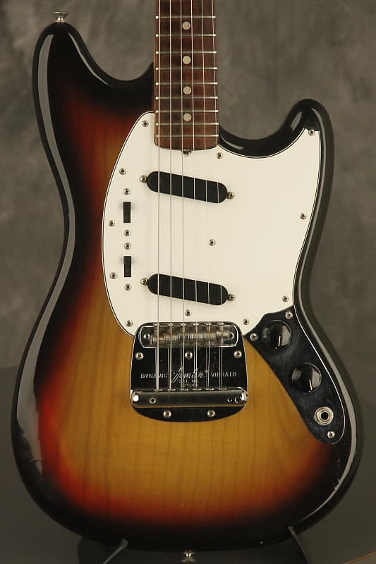 1975 fender outlet mustang