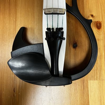 Yamaha SV-200 Studio Solid Body Violin image 2