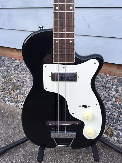 Harmony H44 Stratotone Reissue