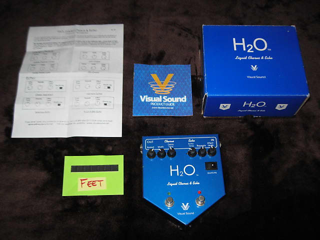 used (light average wear) Visual Sound H2O version 1 (but the 2nd model of  the FIRST Version - ver 1) Liquid Chorus & Echo (ANALOG) from around 2007, 