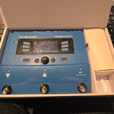 TC Helicon VoiceLive Play | Reverb Canada