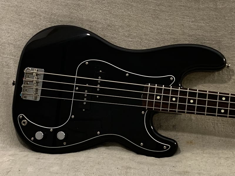 1983-1984 Squier Precision Bass Black SQ Series MIJ Fujigen