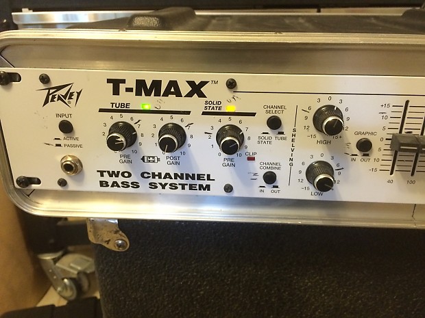 Peavey T-Max two channel bass head tube solid state w SKB rack case