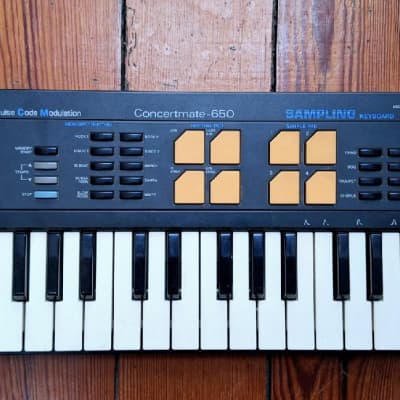 Concertmate 650 - Casio SK-5 clone Sampling Keyboard 1980s - Black