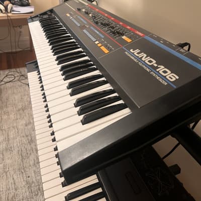 Roland Juno-106 61-Key Programmable Polyphonic Synthesizer 1984 - 1985 - Black