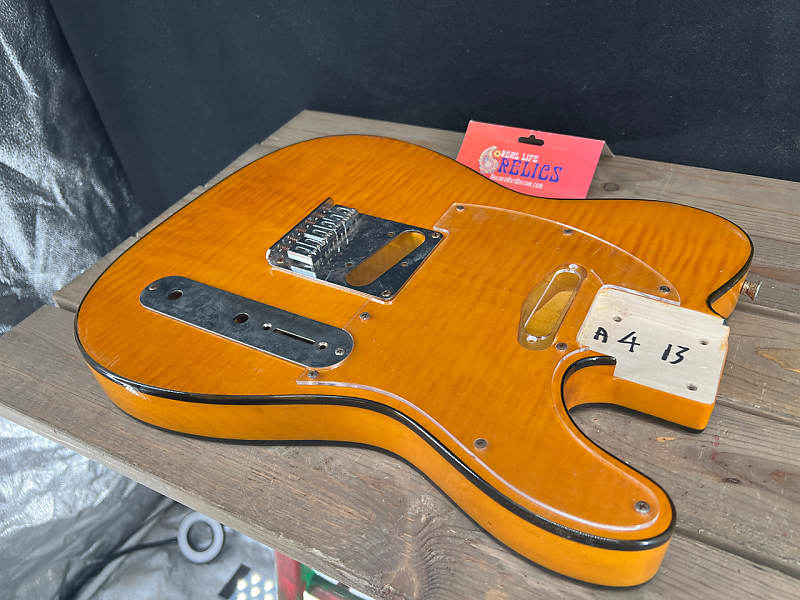 Real Life Relics Semi Loaded Tele® Body Double Bound Aged Honey Glow Flame