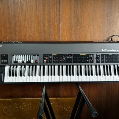 Roland VR-700 76-Key V-Combo Organ | Reverb