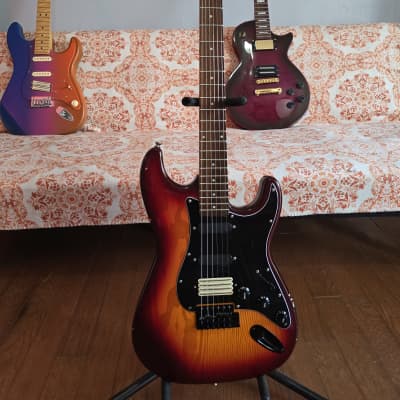 SX STANDARD SERIES CUSTOM HANDMADE ストラト SX Standard Series Custom Handmade Electric Guitar Condition