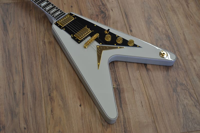 Dean V Custom (2019) - ヴィンテージホワイト Dean V Custom (2019) - ヴィンテージホワイト Dean V Custom