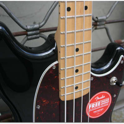 Fender FENDER "Mustang Bass Special Edition PJ Maple Neck Black" image 9