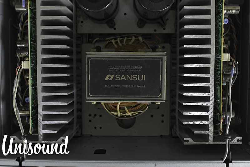 Sansui AU-α607DR Stereo Integrated Amplifier in Very Good Condition.