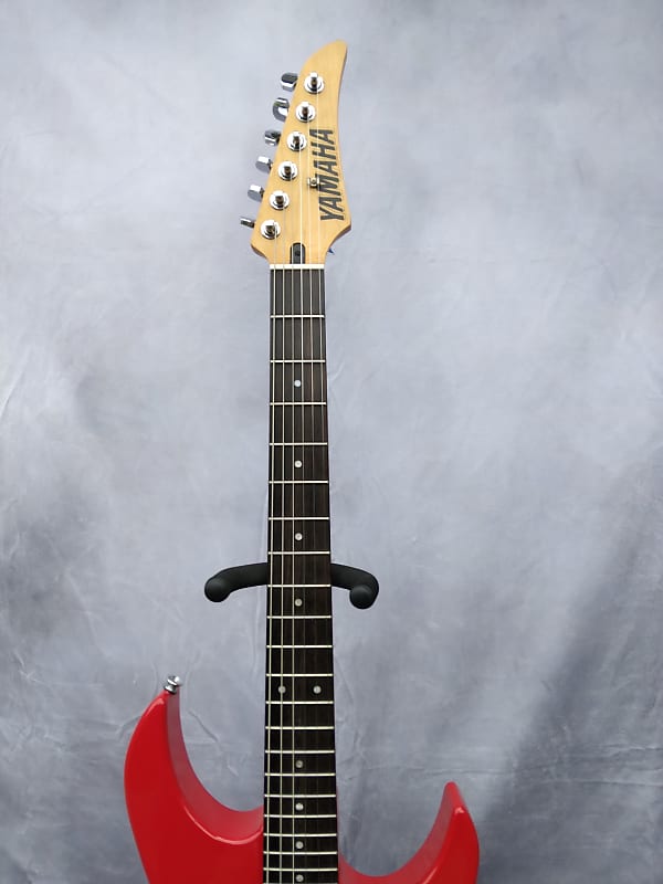 Yamaha RGX 120D 