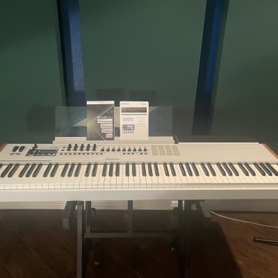 Arturia KeyLab 88 MIDI Controller Mk1