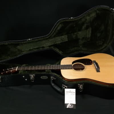Martin Guitar Standard Series Acoustic Guitars, Hand-Built Martin Guitars with Authentic Wood D-18 094 image 4