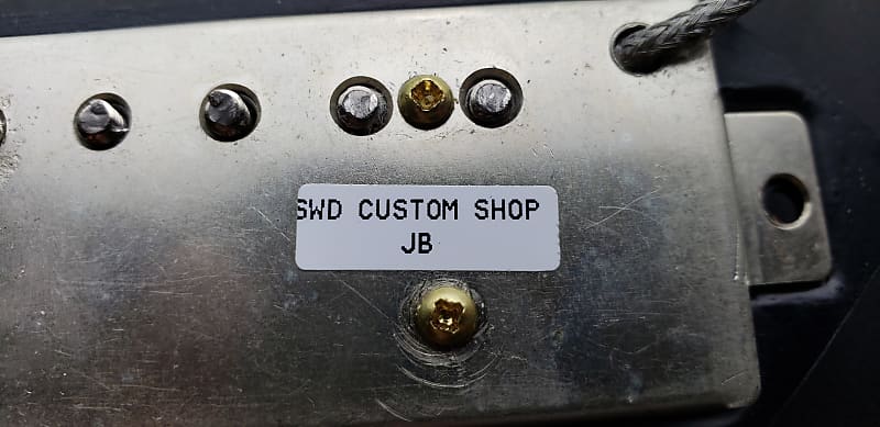 Seymour Duncan Custom Shop JB Humbucker under P90 dogear bridge