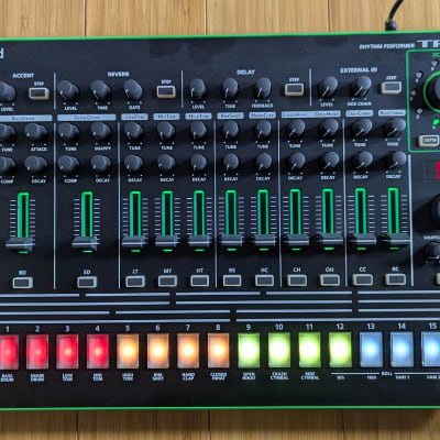Roland AIRA TR-8 Rhythm Performer Drum Machine 2014 - Present - Black