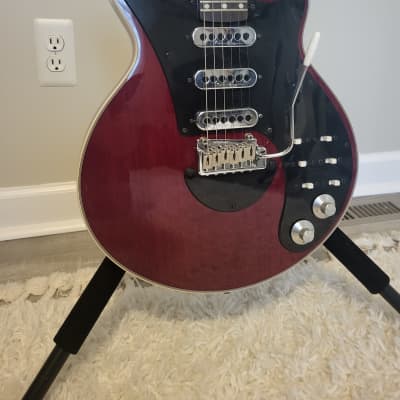 BMG Brian May Red Special 2024 w/Tremolo, Locking Tuners and Schaller Strap Locks image 2