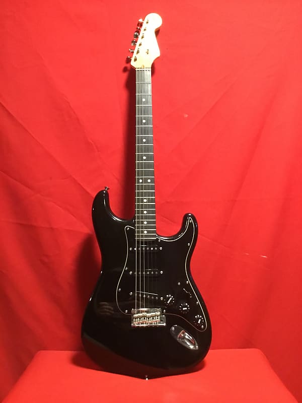 Blackout stratocaster store