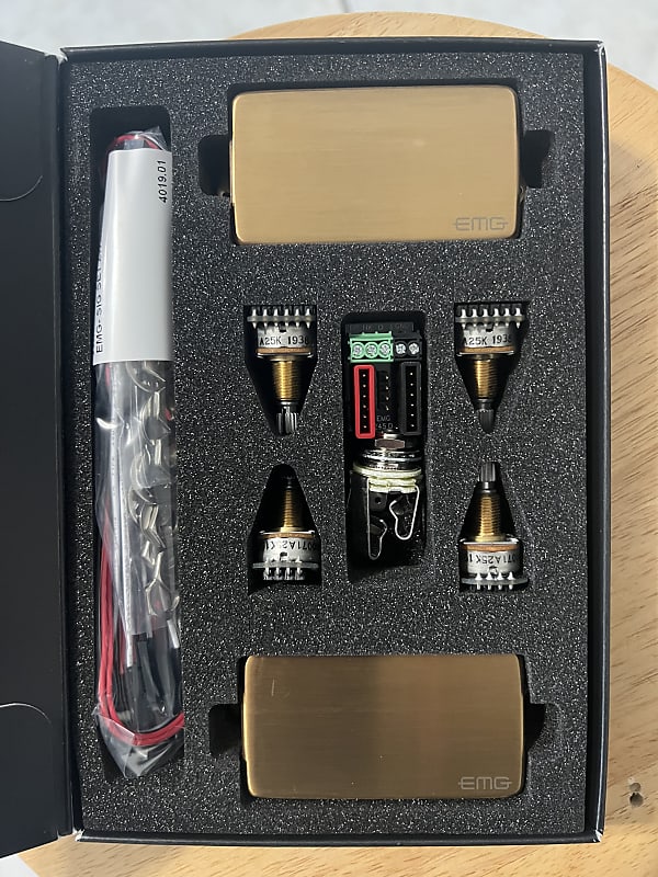 EMG 81 60 Brushed Gold - Brushed Gold | Reverb