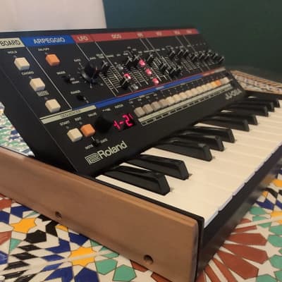 Roland JU-06A + K-25M セット Roland JU-06A + K-25M セット Roland Boutique JU-06A Synthesizer