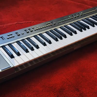 YAMAHA PS-55 SYNTH (1983) | Reverb