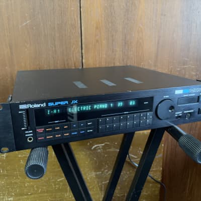 Roland MKS-70 SUPER JX rack version of JX-10 117V