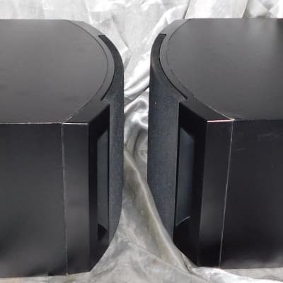 Bose 201V bookshelf speakers pair image 5
