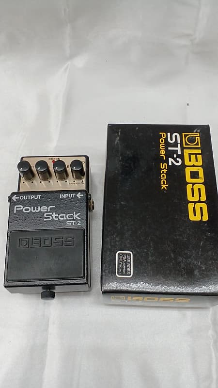 Boss ST-2