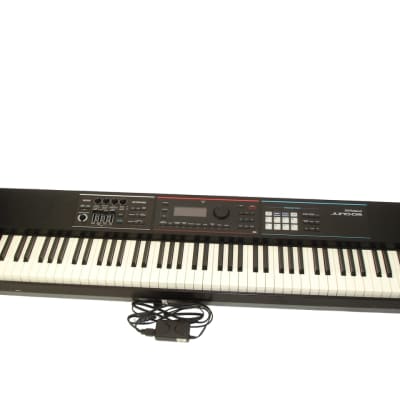 Roland JUNO-DS 61-Key Synthesizer Keyboard