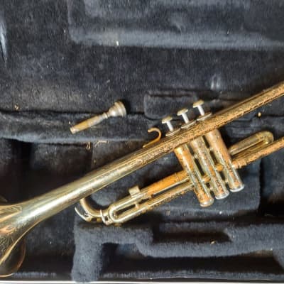 Yamaha YTR-232 Trumpet, Japan, with case and mouthpiece | Reverb