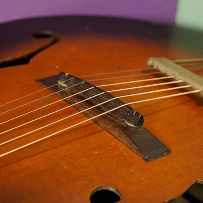 1935 Cromwell (Gibson-made) G-4 Archtop Guitar (VIDEO! Fresh Reset, Ready to Go) imagen 8
