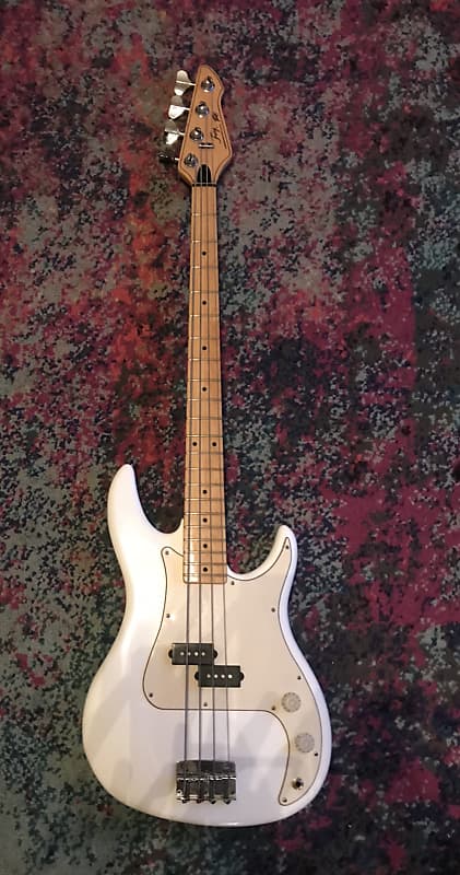 Peavey Fury 1989 Made In Usa White Bass Guitar Reverb 1230