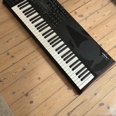 Access Virus TI 61-Key Digital Synthesizer 2000s - Black