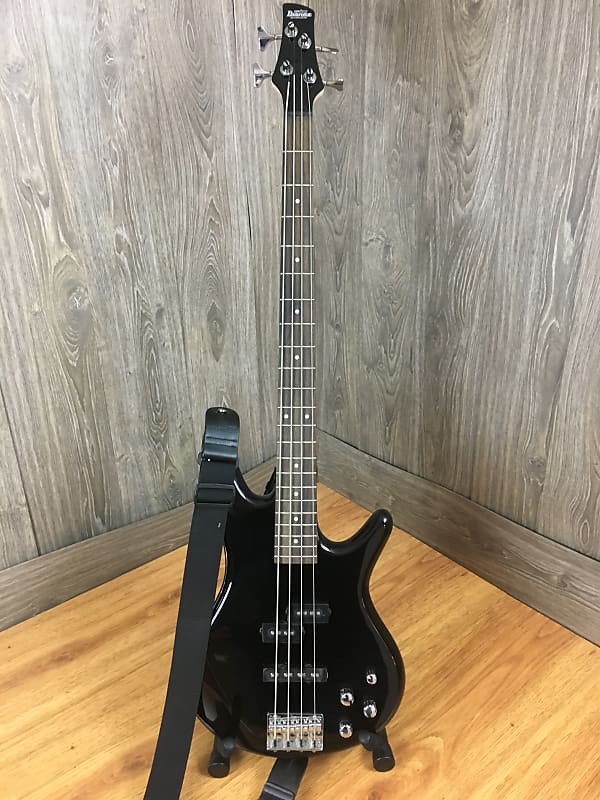 Ibanez Gio Soundgear 4 String Bass Gloss Black Active pickups | Reverb