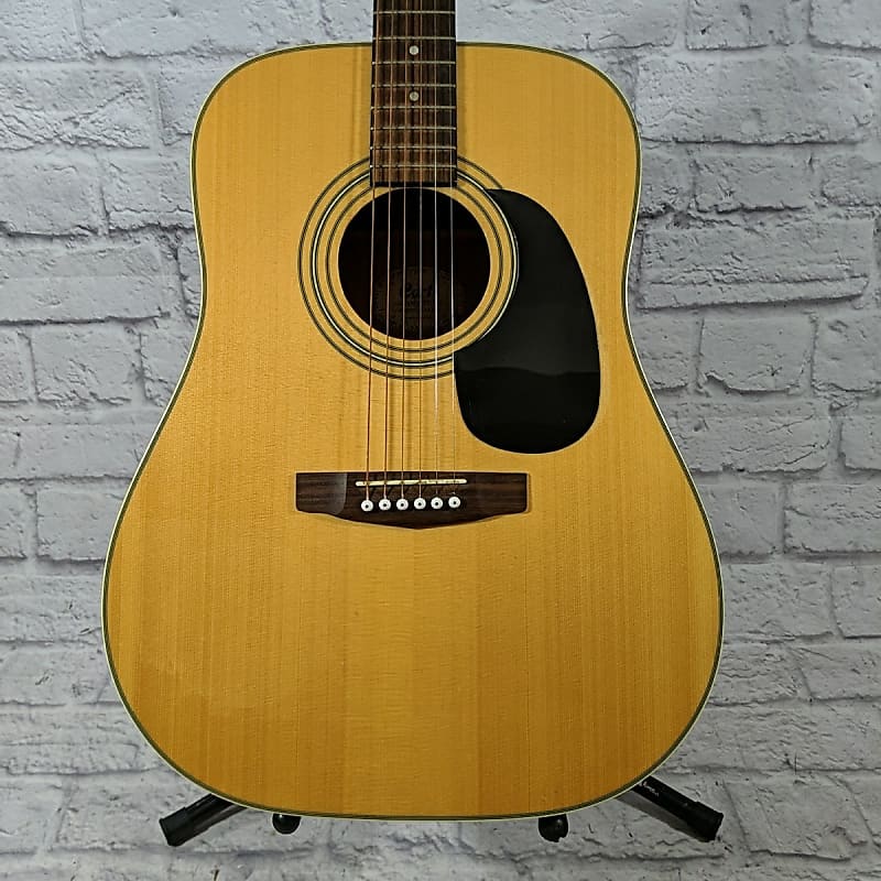 Cort Earth-70 Acoustic Guitar 