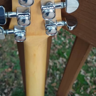 Lyon Travel Guitar w/ Built in Amp & Speaker image 16