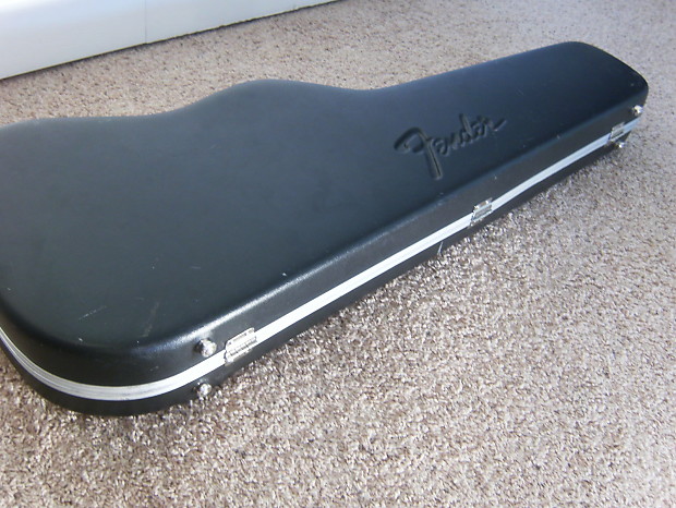 Fender chainsaw best sale guitar case