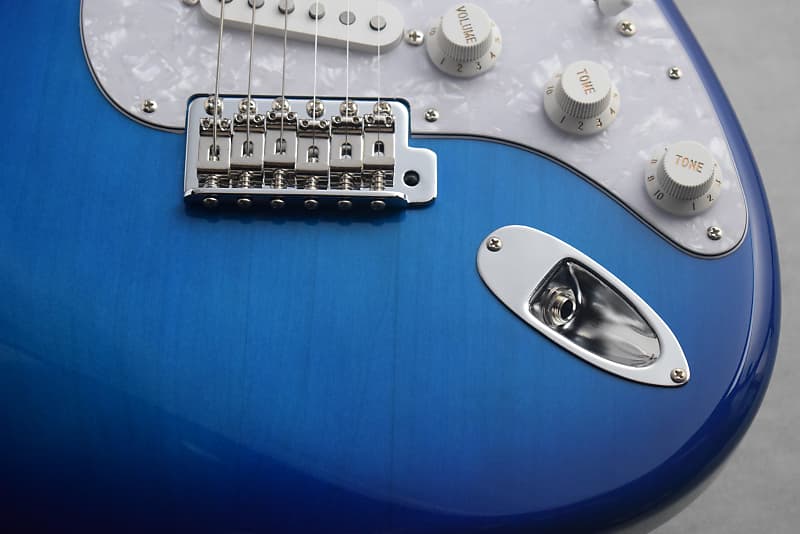 FUJIGEN KNST10R FGNストラト美品！ FGN×クロサワ楽器店 KNST10/KNTE10│クロサワ楽器店