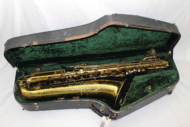 Buescher Big B Aristocrat Baritone Saxophone PLAYER