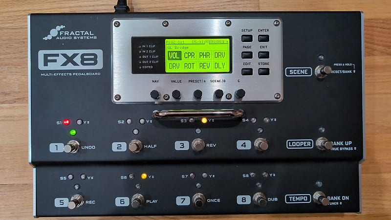 その他 Fractal Audio FX8 Fractal Audio FX8 Multi-Effects Pedalboard | Reverb