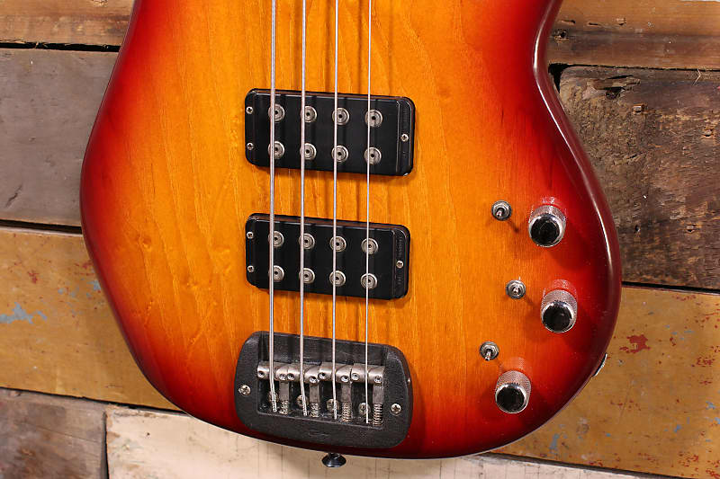 1991 G&L L-2000 Commemorative Leo Fender Signature Edition