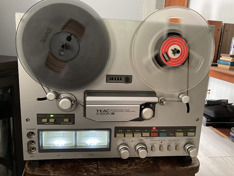 TEAC X-300R EE 1/4 Auto Reverse Stereo 4-Track Reel to Reel Tape Deck  Recorder
