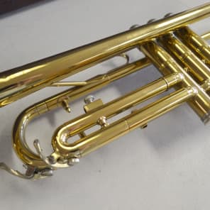 Holton T602 Brass Trumpet with Carry Case image 11