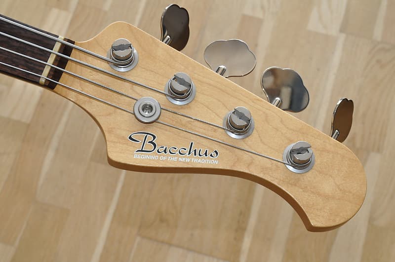 BACCHUS Woodline J-Classic Sunburst / Jazz Bass® Type / Made