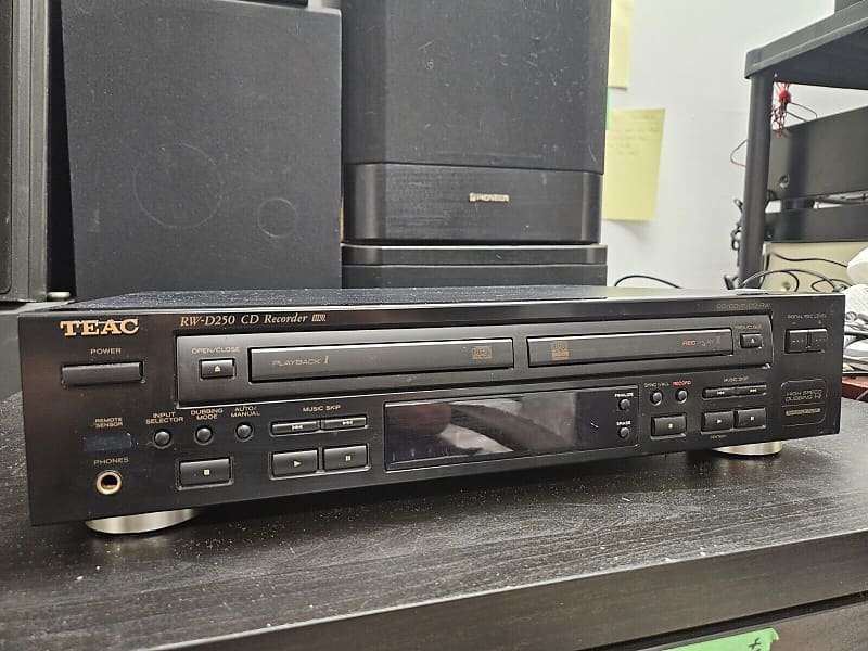 TEAC RW-D250 CDレコーダー