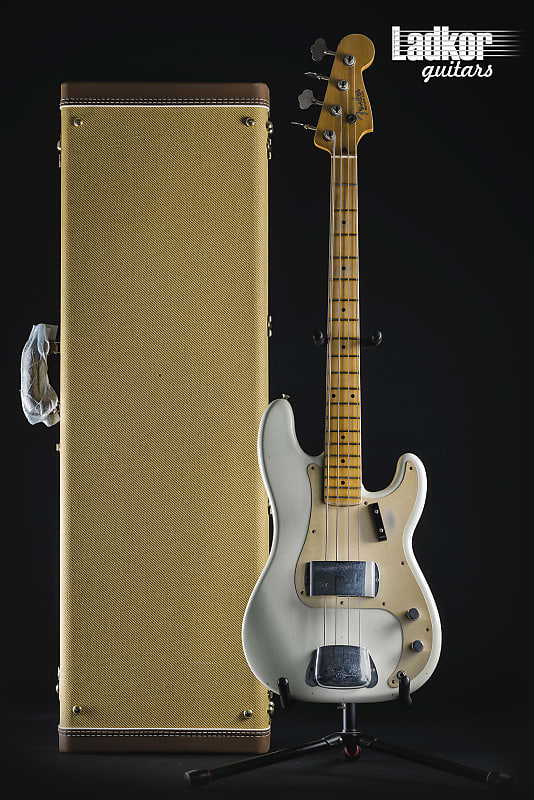 Fender Precision Bass アイボリー Fender Precision Bass アイボリー
