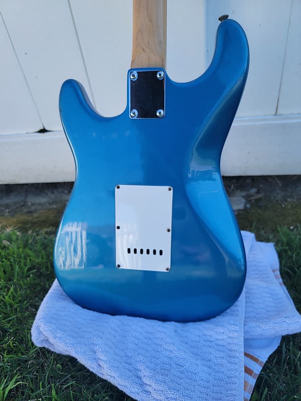 Ishibashi Mavis MIJ Japan Stratocaster 80s In Daphne Blue