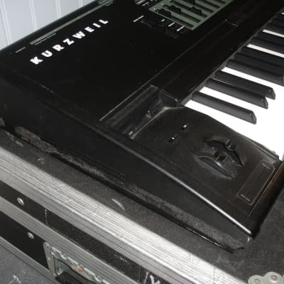 Kurzweil K2600X Fully Weighted 88-Key Professional Keyboard Synthesizer w/ Road Case image 6